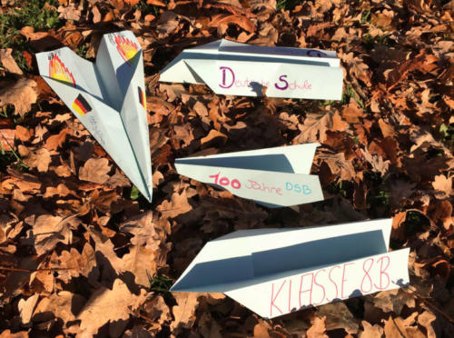 Aviones de papel / Papierflugzeuge