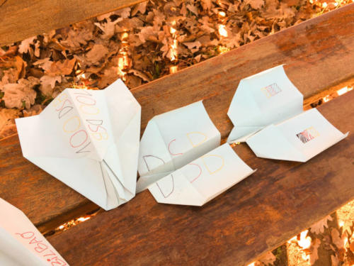 Aviones de papel / Papierflugzeuge