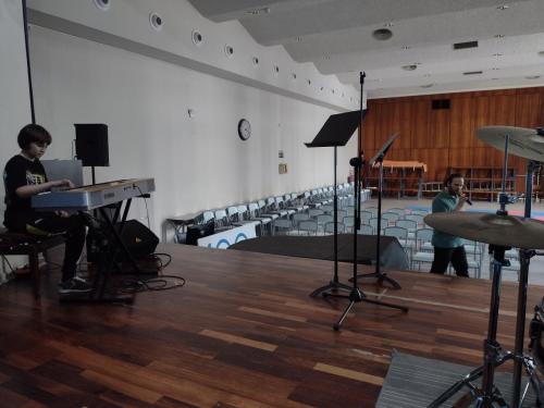 Comienza el campus de verano / Das Sommercamp beginnt