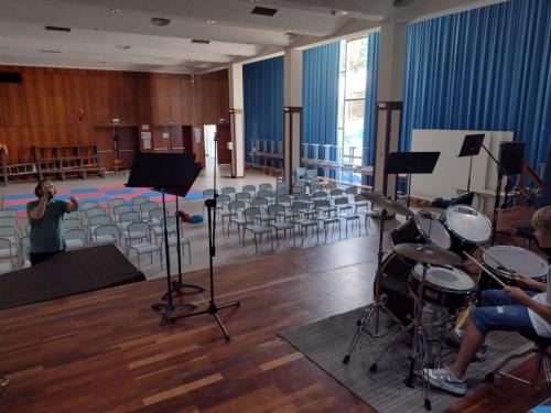 Comienza el campus de verano / Das Sommercamp beginnt
