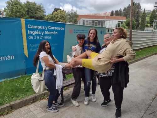 Comienza el campus de verano / Das Sommercamp beginnt