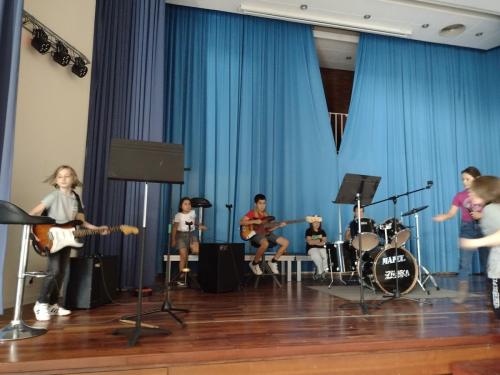 Comienza el campus de verano / Das Sommercamp beginnt