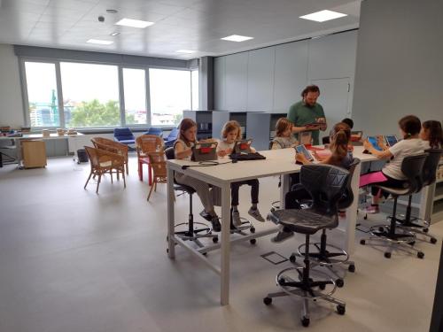 Comienza el campus de verano / Das Sommercamp beginnt