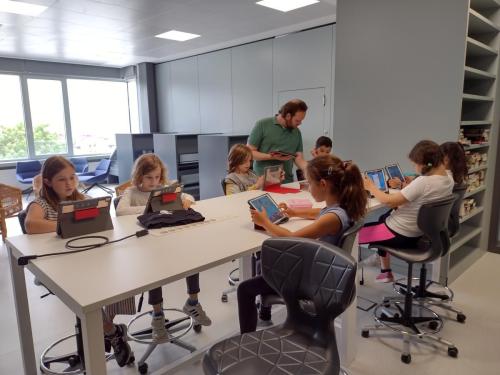 Comienza el campus de verano / Das Sommercamp beginnt