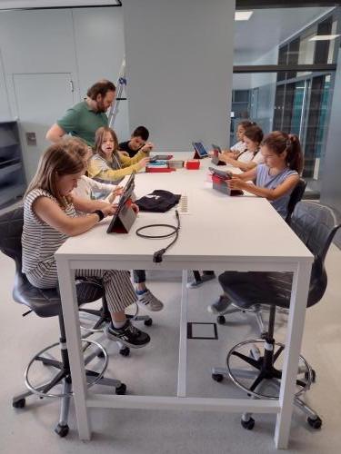 Comienza el campus de verano / Das Sommercamp beginnt