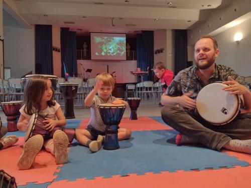 Explorando el Congo: Geografía, Naturaleza y Cultura - 3era Etapa del Tour de France / Wir erkunden den Kongo: Geographie, Natur und Kultur – 3. Etappe der Tour de France