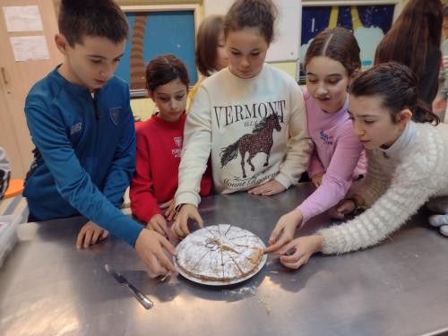 Celebrando las Festividades del Final de Año / Wir feiern die verschiedenen Feste am Jahresende