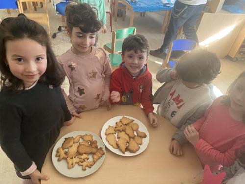 Celebrando las Festividades del Final de Año / Wir feiern die verschiedenen Feste am Jahresende