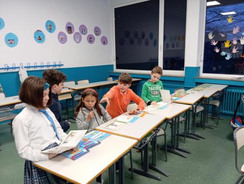 Proyecto anual de lectura, el Día Internacional de la Mujer, St. Patrick's Day y Purim / Jährliches Leseprojekt, Internationaler Frauentag, St. Patrick's Day und Purim