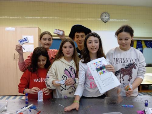 Proyecto anual de lectura, el Día Internacional de la Mujer, St. Patrick's Day y Purim / Jährliches Leseprojekt, Internationaler Frauentag, St. Patrick's Day und Purim