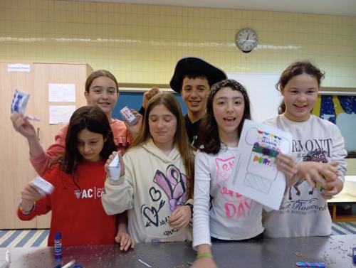 Proyecto anual de lectura, el Día Internacional de la Mujer, St. Patrick's Day y Purim / Jährliches Leseprojekt, Internationaler Frauentag, St. Patrick's Day und Purim