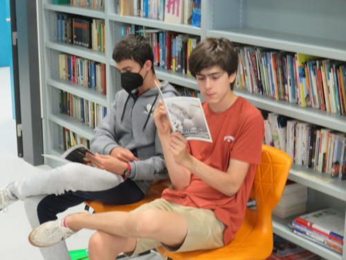 Lectura en los cursos 14 de Mayo / Leseprojekt Englisch- und Deutschkursen 14. Mai