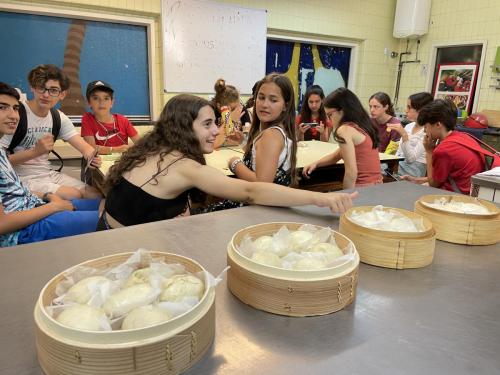 Explorando China: ¡Un viaje fascinante hacia el gigante asiático! / Erkundung von China: Eine faszinierende Reise zum asiatischen Riesen!