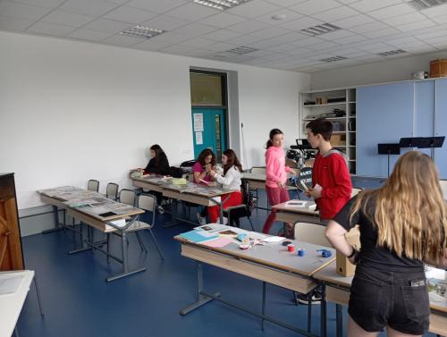Proyectos de cocina, deportes, el Día de la Madre, la Pascua Ortodoxa y el Día de la Liberación / Küchenprojekte, Sport, Muttertag, orthodoxes Ostern und Tag der Befreiung