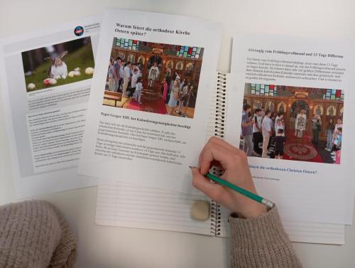 Proyectos de cocina, deportes, el Día de la Madre, la Pascua Ortodoxa y el Día de la Liberación / Küchenprojekte, Sport, Muttertag, orthodoxes Ostern und Tag der Befreiung