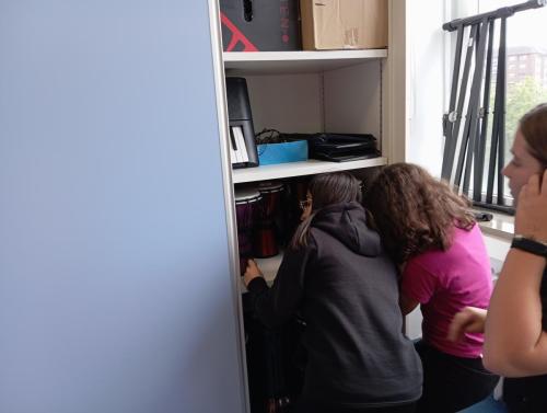 Proyectos de cocina, deportes, el Día de la Madre, la Pascua Ortodoxa y el Día de la Liberación / Küchenprojekte, Sport, Muttertag, orthodoxes Ostern und Tag der Befreiung