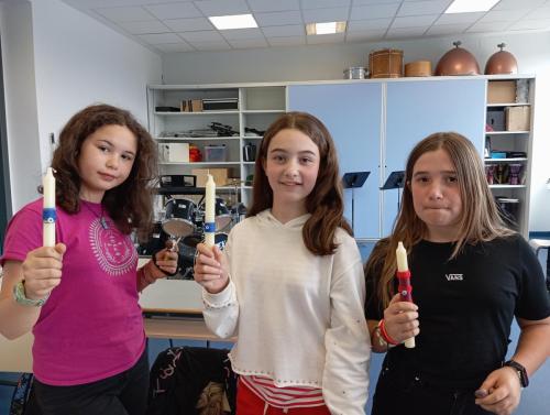 Proyectos de cocina, deportes, el Día de la Madre, la Pascua Ortodoxa y el Día de la Liberación / Küchenprojekte, Sport, Muttertag, orthodoxes Ostern und Tag der Befreiung