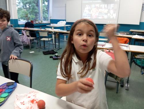 Proyectos de cocina, deportes, el Día de la Madre, la Pascua Ortodoxa y el Día de la Liberación / Küchenprojekte, Sport, Muttertag, orthodoxes Ostern und Tag der Befreiung
