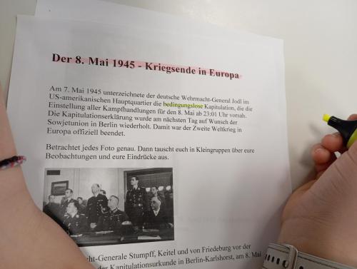 Proyectos de cocina, deportes, el Día de la Madre, la Pascua Ortodoxa y el Día de la Liberación / Küchenprojekte, Sport, Muttertag, orthodoxes Ostern und Tag der Befreiung