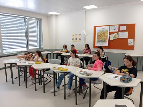Proyectos de cocina, deportes, el Día de la Madre, la Pascua Ortodoxa y el Día de la Liberación / Küchenprojekte, Sport, Muttertag, orthodoxes Ostern und Tag der Befreiung