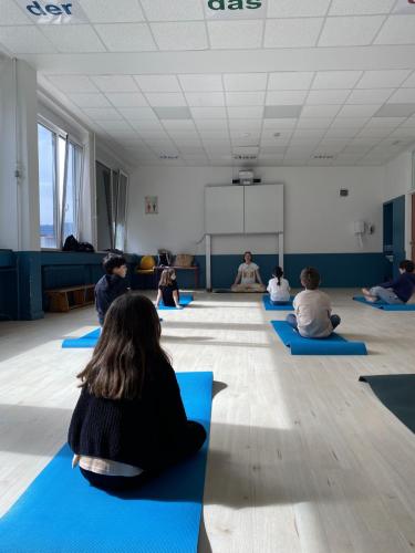 Proyectos de cocina, deportes, el Día de la Madre, la Pascua Ortodoxa y el Día de la Liberación / Küchenprojekte, Sport, Muttertag, orthodoxes Ostern und Tag der Befreiung