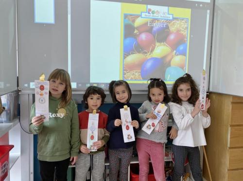 Proyectos de cocina, deportes, el Día de la Madre, la Pascua Ortodoxa y el Día de la Liberación / Küchenprojekte, Sport, Muttertag, orthodoxes Ostern und Tag der Befreiung