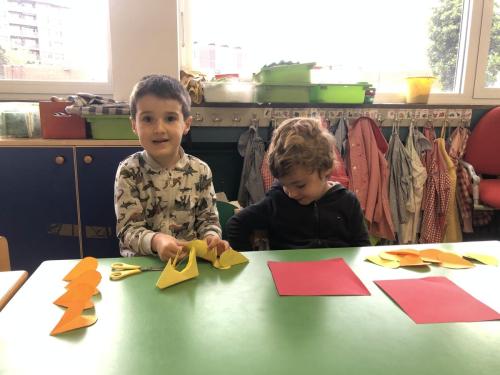 Proyectos de cocina, deportes, el Día de la Madre, la Pascua Ortodoxa y el Día de la Liberación / Küchenprojekte, Sport, Muttertag, orthodoxes Ostern und Tag der Befreiung