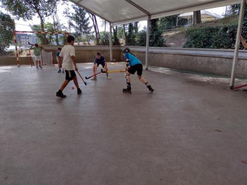 Explorando el Congo: Desafíos y Recursos Naturales – 4ta Etapa del Tour de France, Música y Hockey sobre ruedas / Wir erkunden den Kongo: Herausforderungen und natürliche Ressourcen – 4. Etappe der Tour de France, Musik und Inline Hockey
