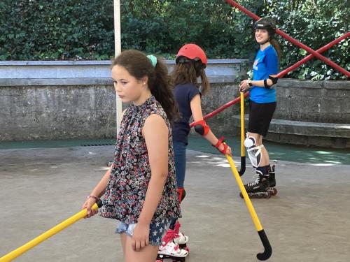 Explorando el Congo: Desafíos y Recursos Naturales – 4ta Etapa del Tour de France, Música y Hockey sobre ruedas / Wir erkunden den Kongo: Herausforderungen und natürliche Ressourcen – 4. Etappe der Tour de France, Musik und Inline Hockey