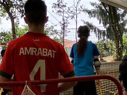 Explorando el Congo: Desafíos y Recursos Naturales – 4ta Etapa del Tour de France, Música y Hockey sobre ruedas / Wir erkunden den Kongo: Herausforderungen und natürliche Ressourcen – 4. Etappe der Tour de France, Musik und Inline Hockey
