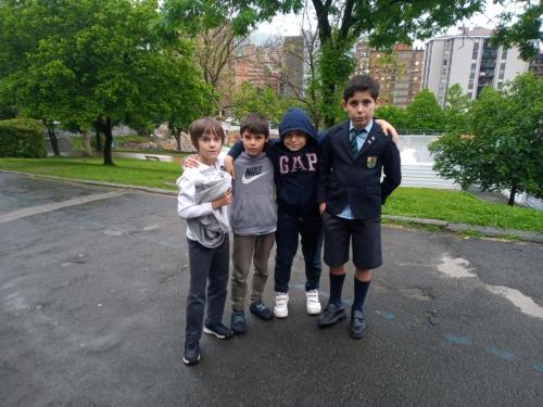 Proyecto STEM de pluviómetros, preparación para los exámenes oficiales, evento sobre el Campeonato Europeo de Atletismo y merendolas de fin de curso / STEM-Projekt mit Regenmessern, Vorbereitung auf offizielle Prüfungen, Event zur Leichtathletik Europameisterschaft und Abschlussfeiern am Ende des Kurses