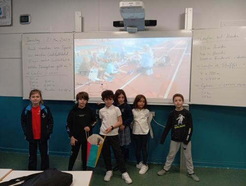Proyecto STEM de pluviómetros, preparación para los exámenes oficiales, evento sobre el Campeonato Europeo de Atletismo y merendolas de fin de curso / STEM-Projekt mit Regenmessern, Vorbereitung auf offizielle Prüfungen, Event zur Leichtathletik Europameisterschaft und Abschlussfeiern am Ende des Kurses