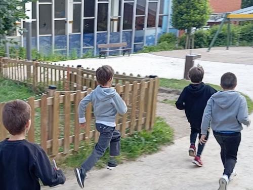 Proyecto STEM de pluviómetros, preparación para los exámenes oficiales, evento sobre el Campeonato Europeo de Atletismo y merendolas de fin de curso / STEM-Projekt mit Regenmessern, Vorbereitung auf offizielle Prüfungen, Event zur Leichtathletik Europameisterschaft und Abschlussfeiern am Ende des Kurses