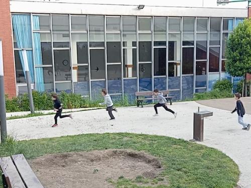 Proyecto STEM de pluviómetros, preparación para los exámenes oficiales, evento sobre el Campeonato Europeo de Atletismo y merendolas de fin de curso / STEM-Projekt mit Regenmessern, Vorbereitung auf offizielle Prüfungen, Event zur Leichtathletik Europameisterschaft und Abschlussfeiern am Ende des Kurses