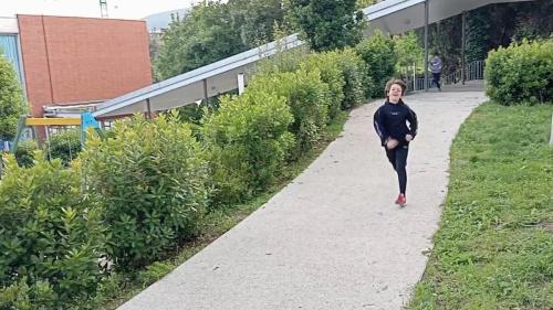 Proyecto STEM de pluviómetros, preparación para los exámenes oficiales, evento sobre el Campeonato Europeo de Atletismo y merendolas de fin de curso / STEM-Projekt mit Regenmessern, Vorbereitung auf offizielle Prüfungen, Event zur Leichtathletik Europameisterschaft und Abschlussfeiern am Ende des Kurses