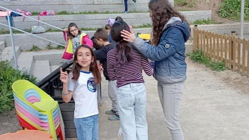 Proyecto STEM de pluviómetros, preparación para los exámenes oficiales, evento sobre el Campeonato Europeo de Atletismo y merendolas de fin de curso / STEM-Projekt mit Regenmessern, Vorbereitung auf offizielle Prüfungen, Event zur Leichtathletik Europameisterschaft und Abschlussfeiern am Ende des Kurses