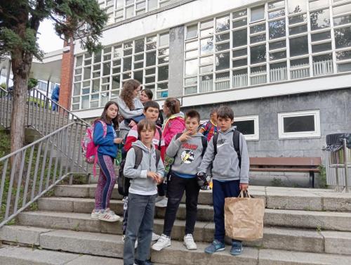 Proyecto STEM de pluviómetros, preparación para los exámenes oficiales, evento sobre el Campeonato Europeo de Atletismo y merendolas de fin de curso / STEM-Projekt mit Regenmessern, Vorbereitung auf offizielle Prüfungen, Event zur Leichtathletik Europameisterschaft und Abschlussfeiern am Ende des Kurses