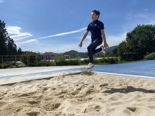 Proyecto STEM de pluviómetros, preparación para los exámenes oficiales, evento sobre el Campeonato Europeo de Atletismo y merendolas de fin de curso / STEM-Projekt mit Regenmessern, Vorbereitung auf offizielle Prüfungen, Event zur Leichtathletik Europameisterschaft und Abschlussfeiern am Ende des Kurses