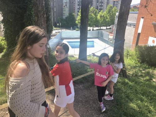 Proyecto STEM de pluviómetros, preparación para los exámenes oficiales, evento sobre el Campeonato Europeo de Atletismo y merendolas de fin de curso / STEM-Projekt mit Regenmessern, Vorbereitung auf offizielle Prüfungen, Event zur Leichtathletik Europameisterschaft und Abschlussfeiern am Ende des Kurses