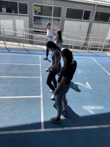 Proyecto STEM de pluviómetros, preparación para los exámenes oficiales, evento sobre el Campeonato Europeo de Atletismo y merendolas de fin de curso / STEM-Projekt mit Regenmessern, Vorbereitung auf offizielle Prüfungen, Event zur Leichtathletik Europameisterschaft und Abschlussfeiern am Ende des Kurses