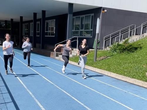 Proyecto STEM de pluviómetros, preparación para los exámenes oficiales, evento sobre el Campeonato Europeo de Atletismo y merendolas de fin de curso / STEM-Projekt mit Regenmessern, Vorbereitung auf offizielle Prüfungen, Event zur Leichtathletik Europameisterschaft und Abschlussfeiern am Ende des Kurses