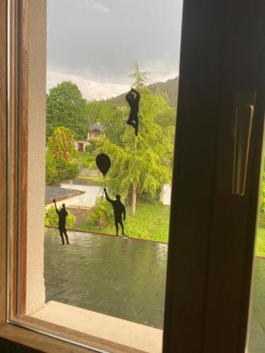 Pejac #stayarthome