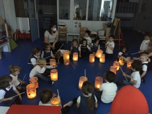 San Martín en el Jardín de Infancia / Sankt Martin im Kindergarten