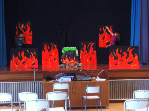 El Teatro/Das Theater